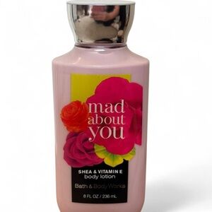 Bath & Body Works Mad About You Shea & Vitamin E Lotion - Pink and Red